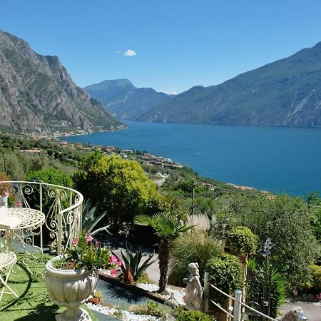 Appartamenti Casa Carlotta ลีโมเนซุลการ์ดา ภายนอก รูปภาพ