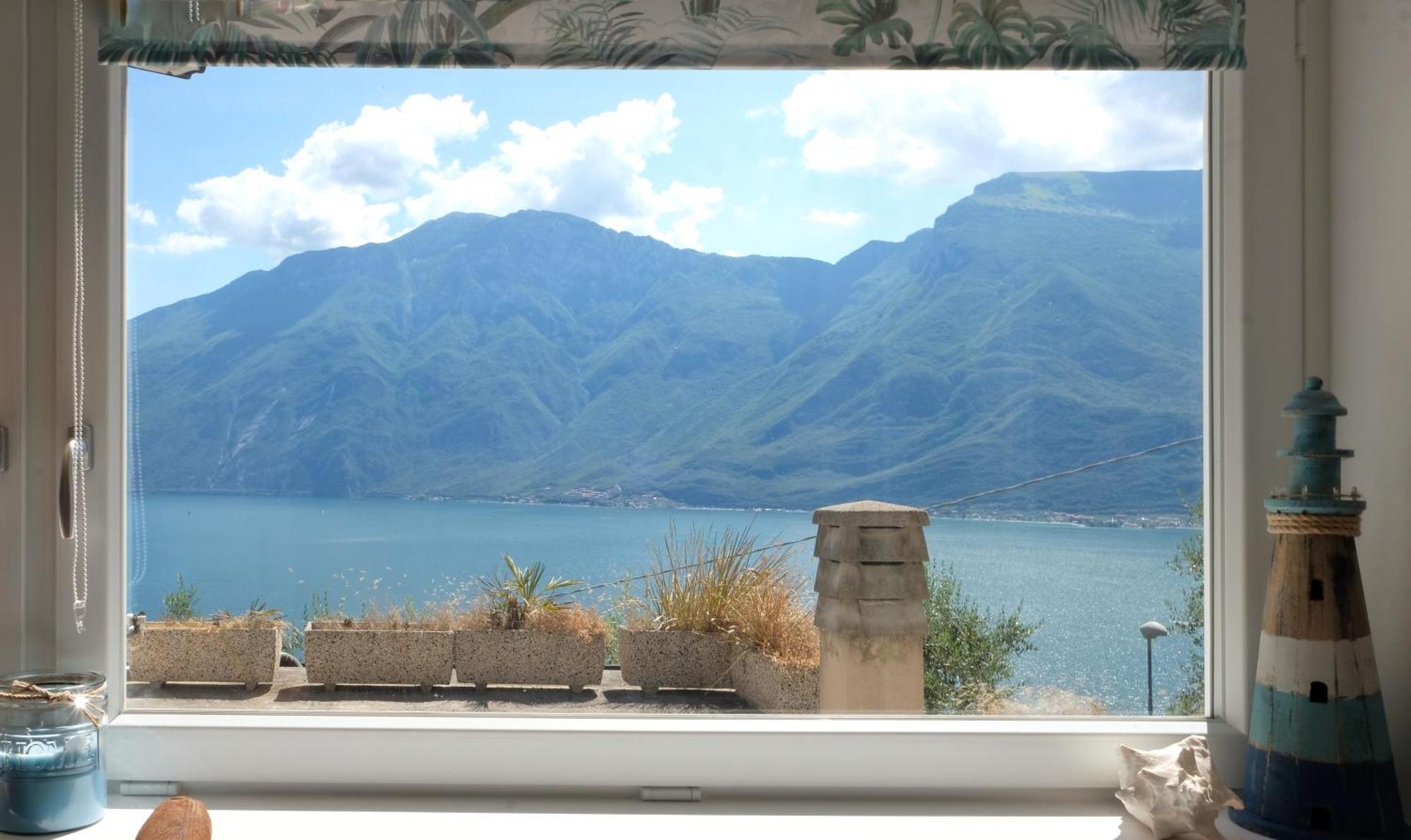 Appartamenti Casa Carlotta ลีโมเนซุลการ์ดา ภายนอก รูปภาพ
